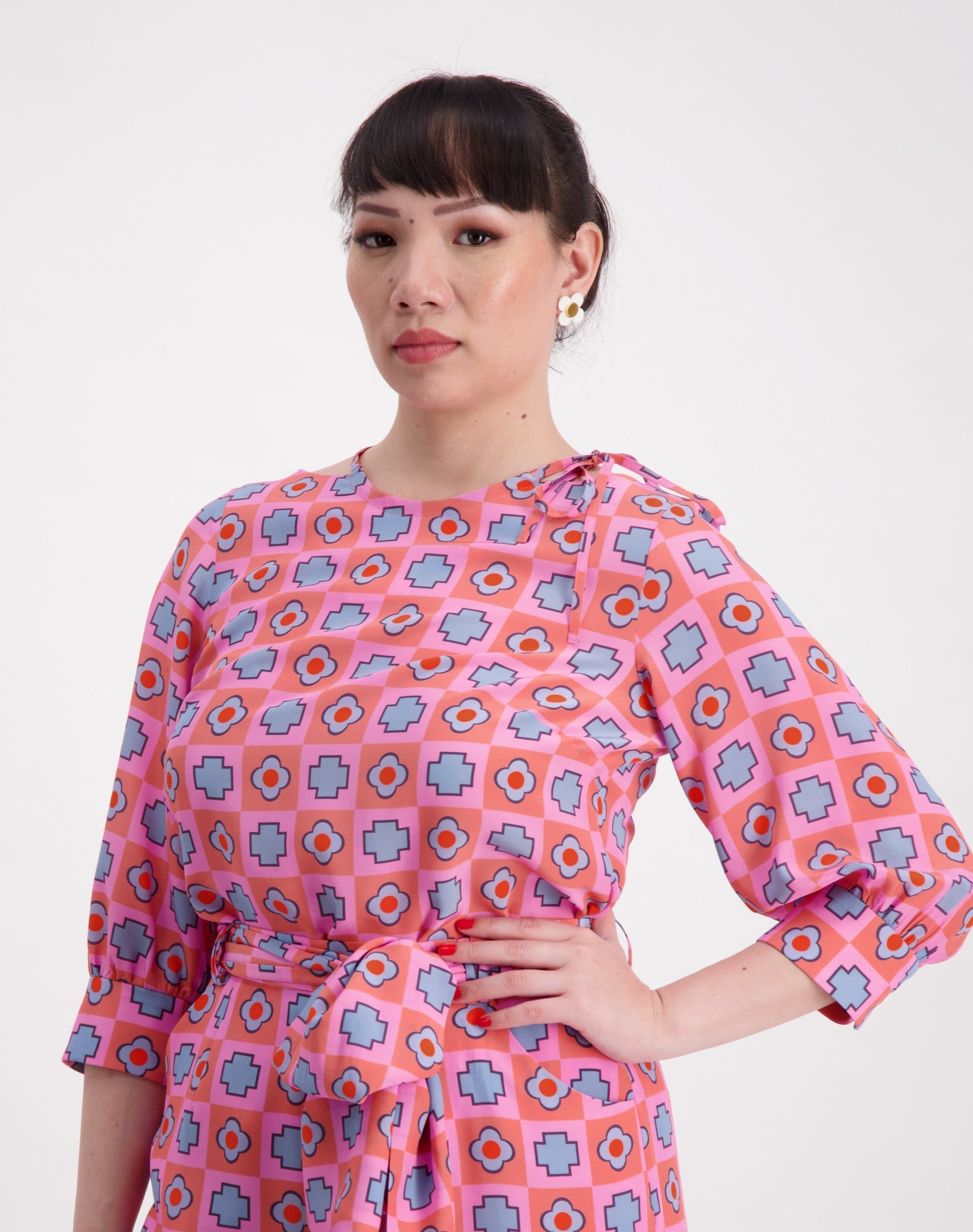 SIZES 10 & 6 Spring Lunch Blouse