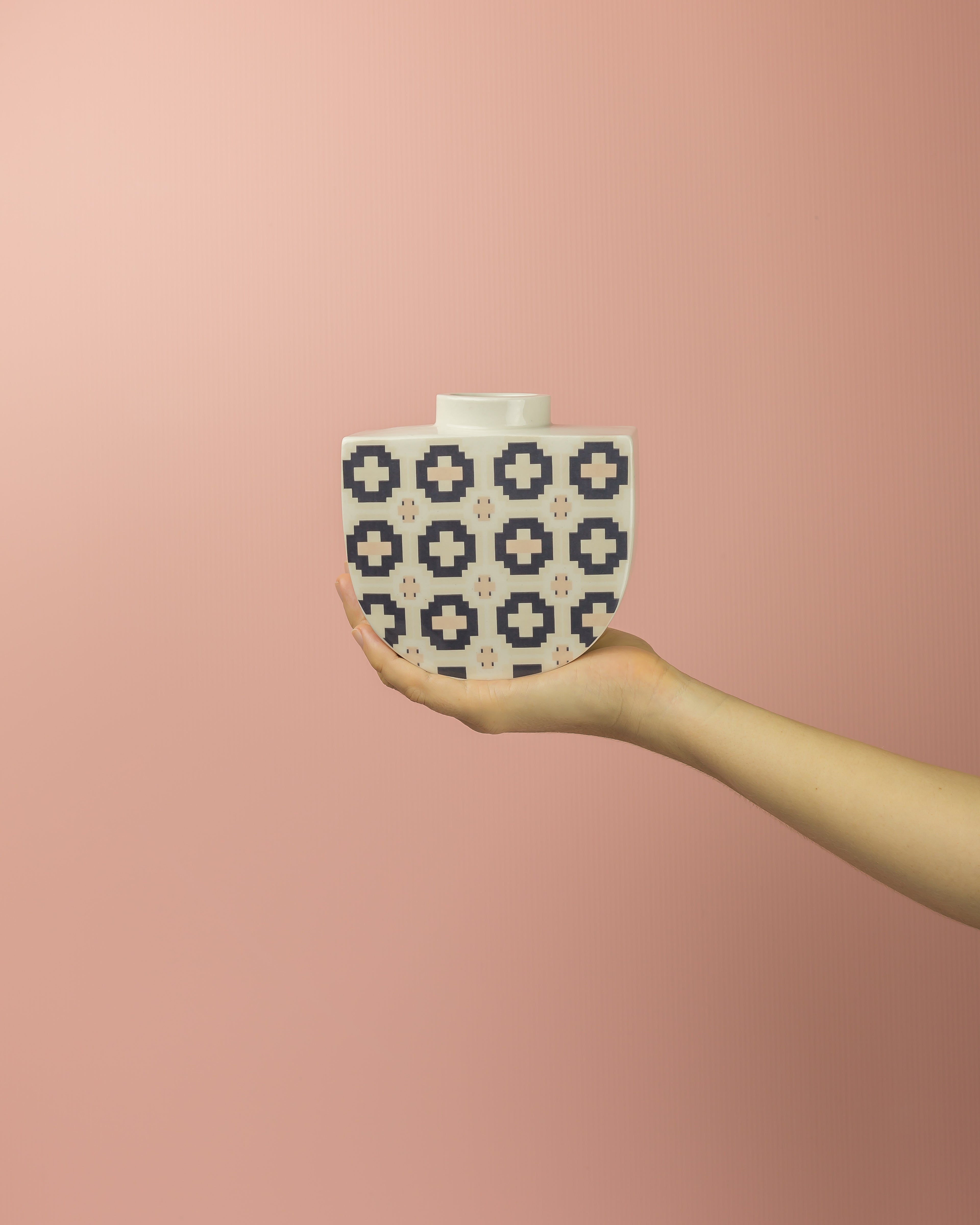 Terrace Boat Vase