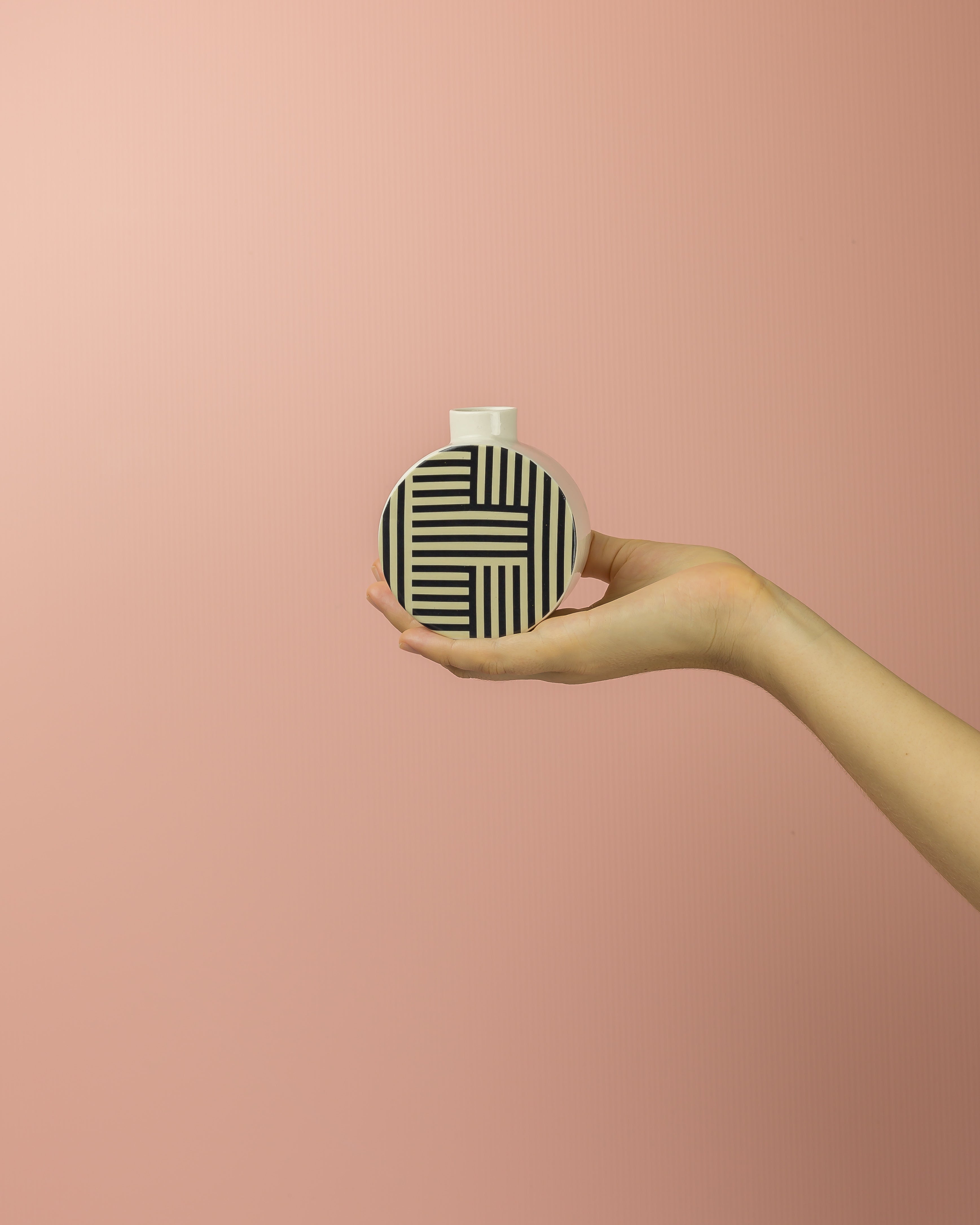 Lines Bud Vase