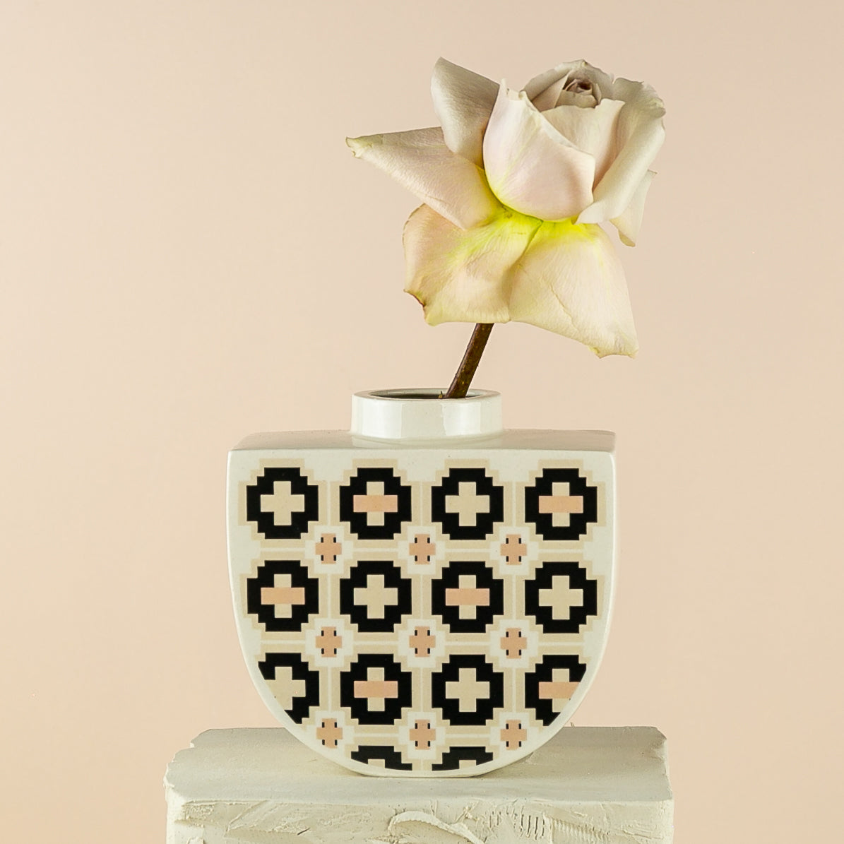 Terrace Boat Vase