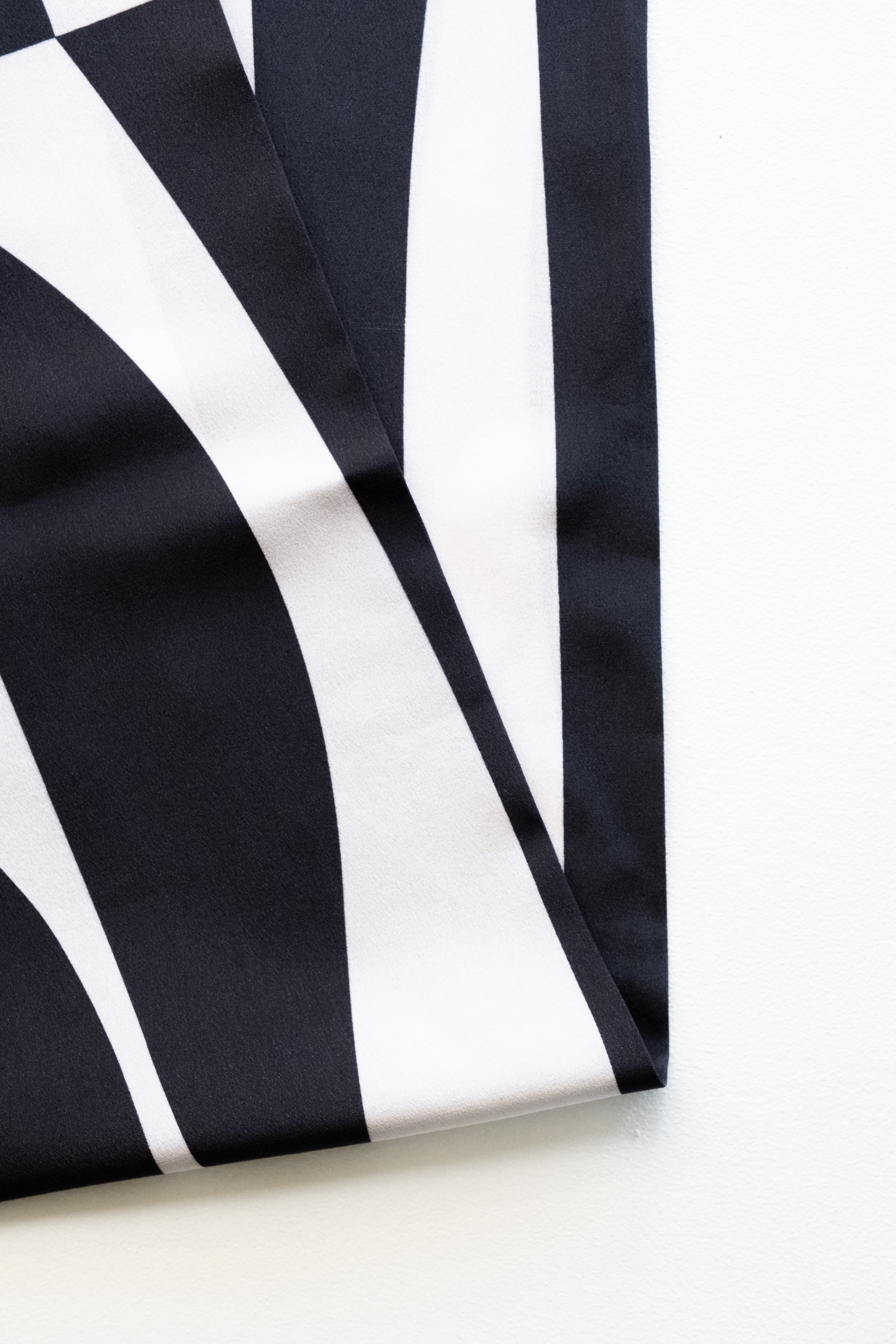 Sculpture Head/Neck Scarf - Short Length