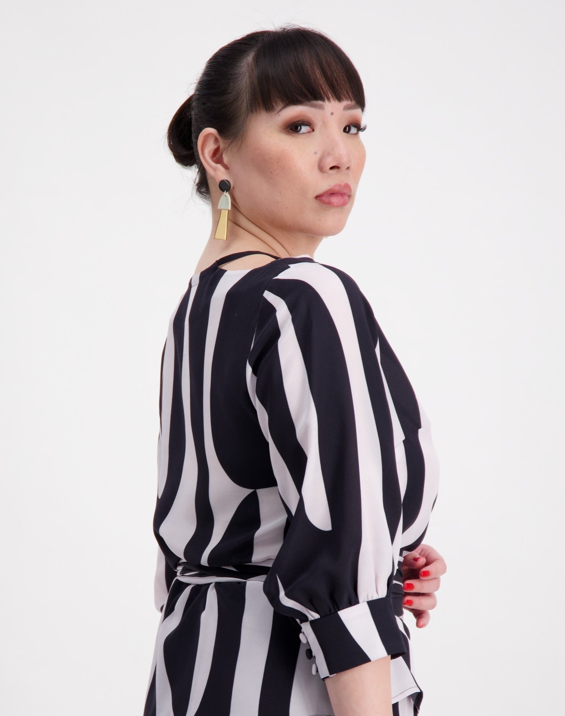 SIZE 8 & 6 Sculpture Blouse