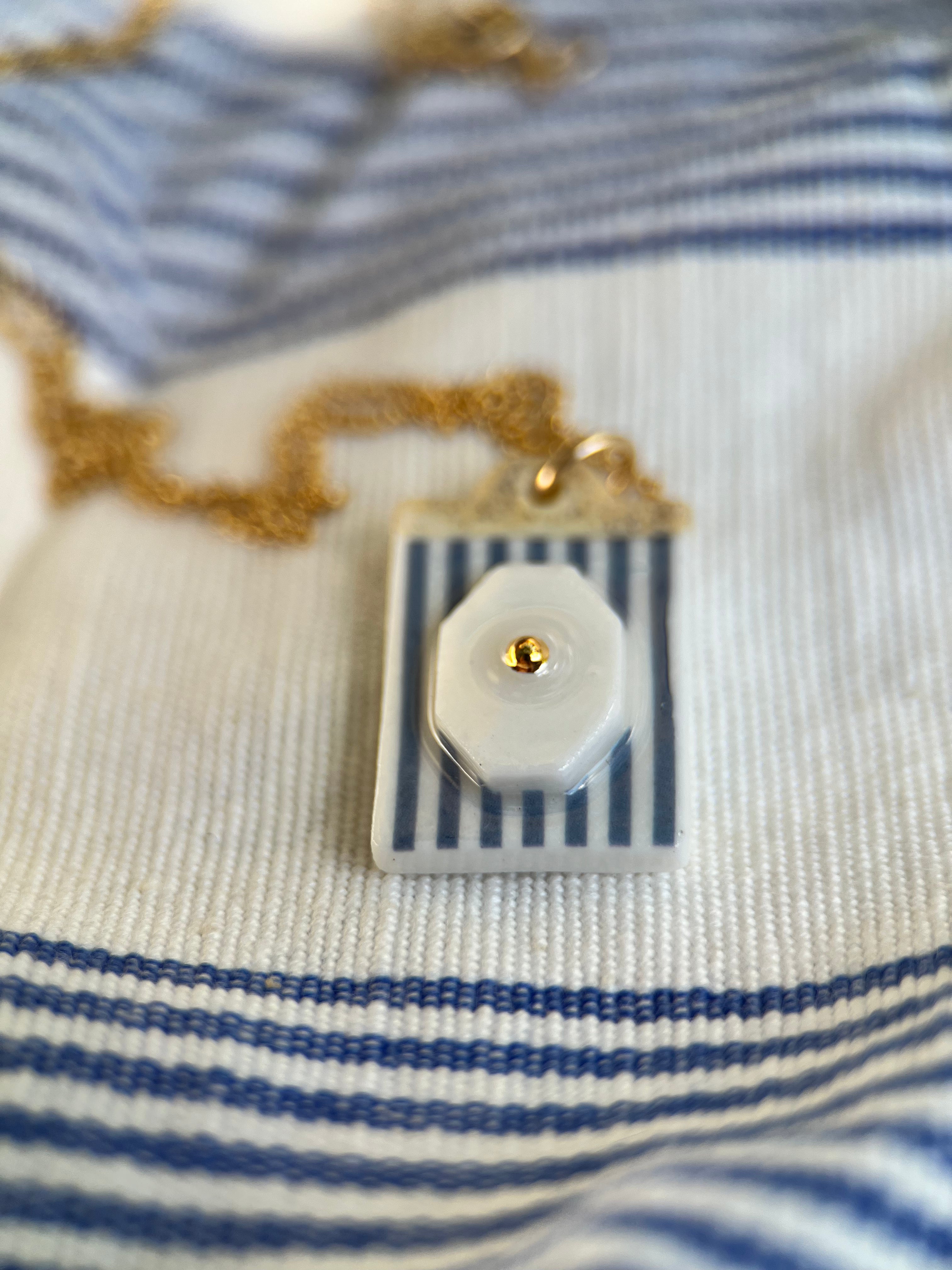 Lovely Lunch necklace