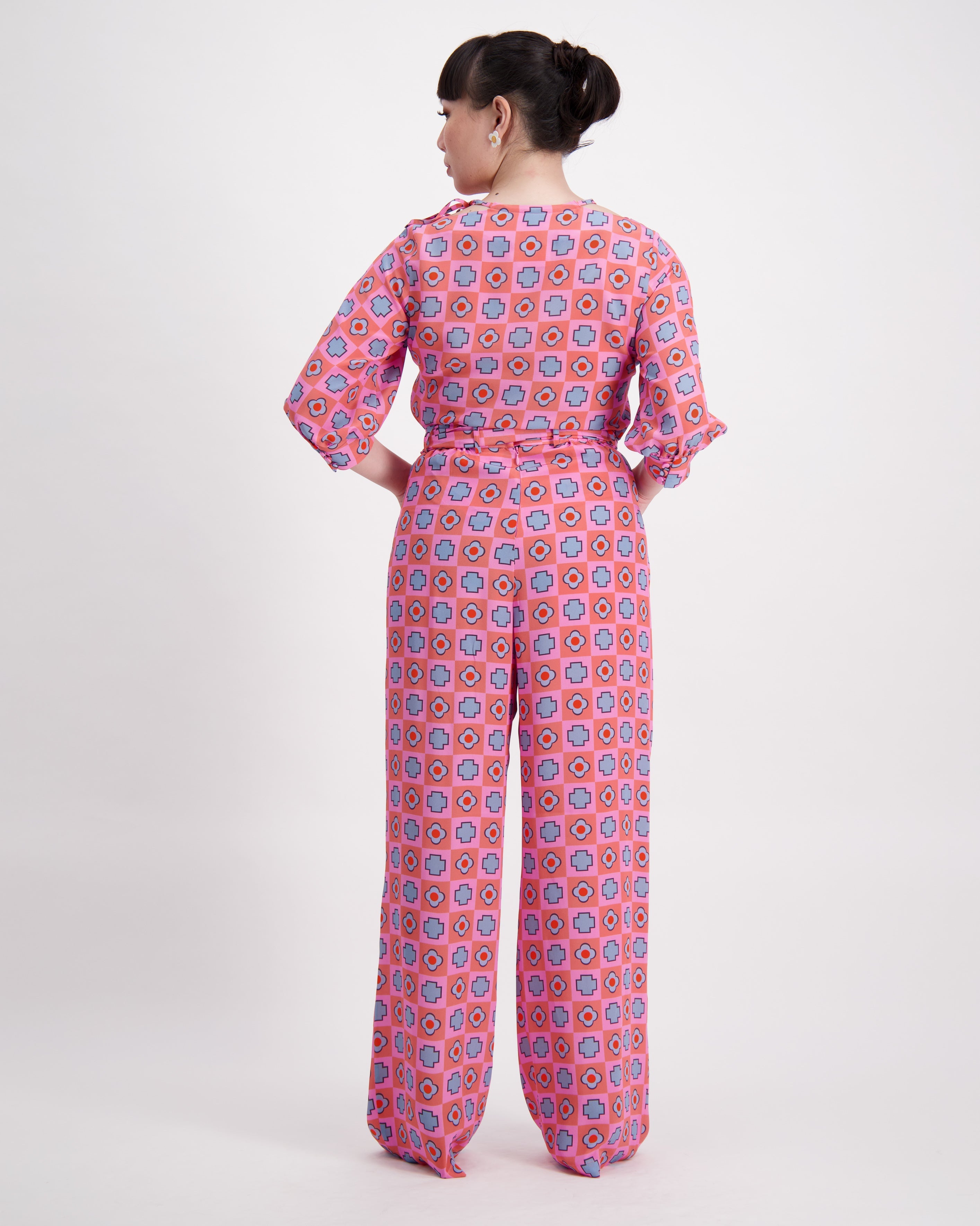 SIZES 10 & 6 Spring Lunch Blouse