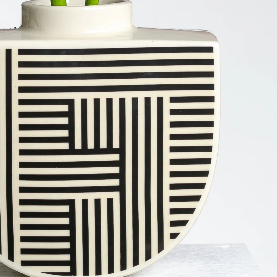 Lines Boat Vase