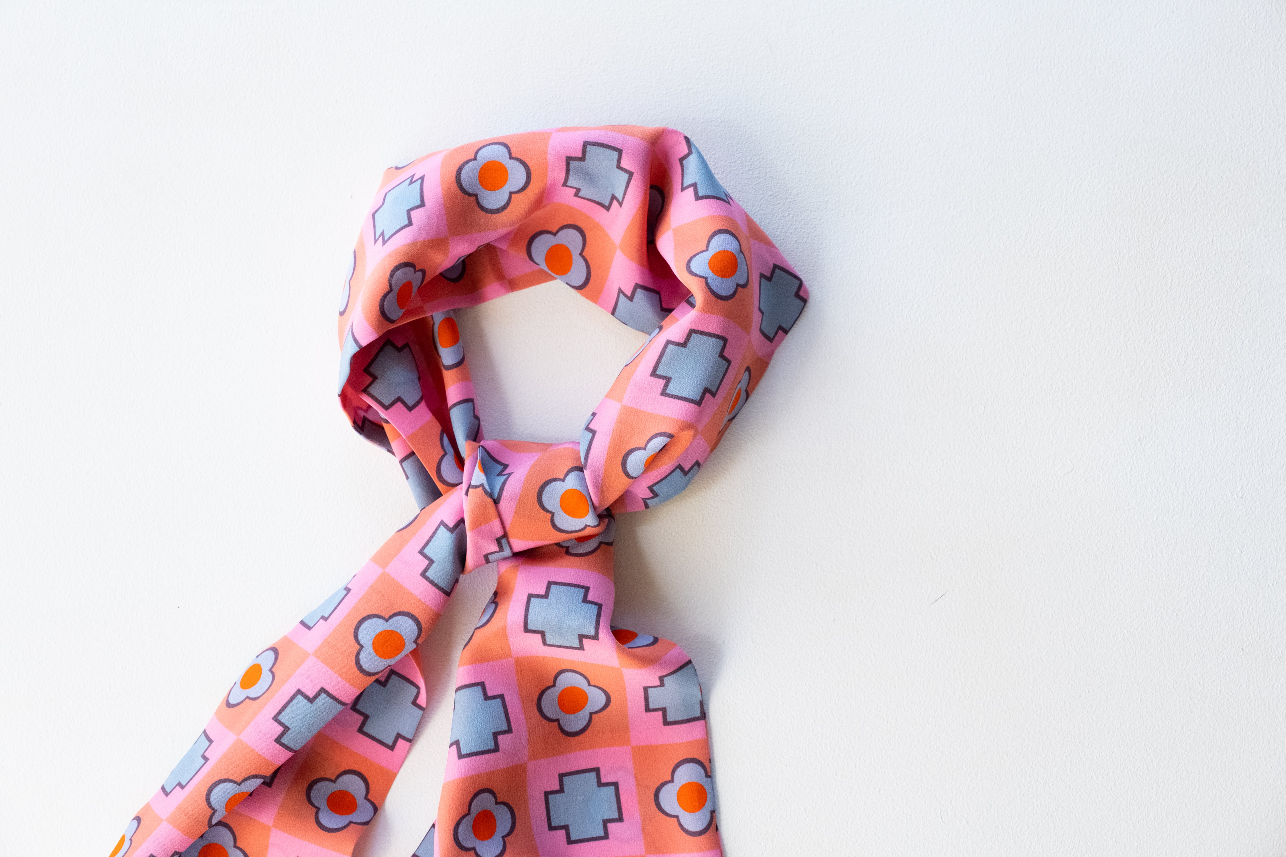 Spring Lunch Scarf - Mid Length