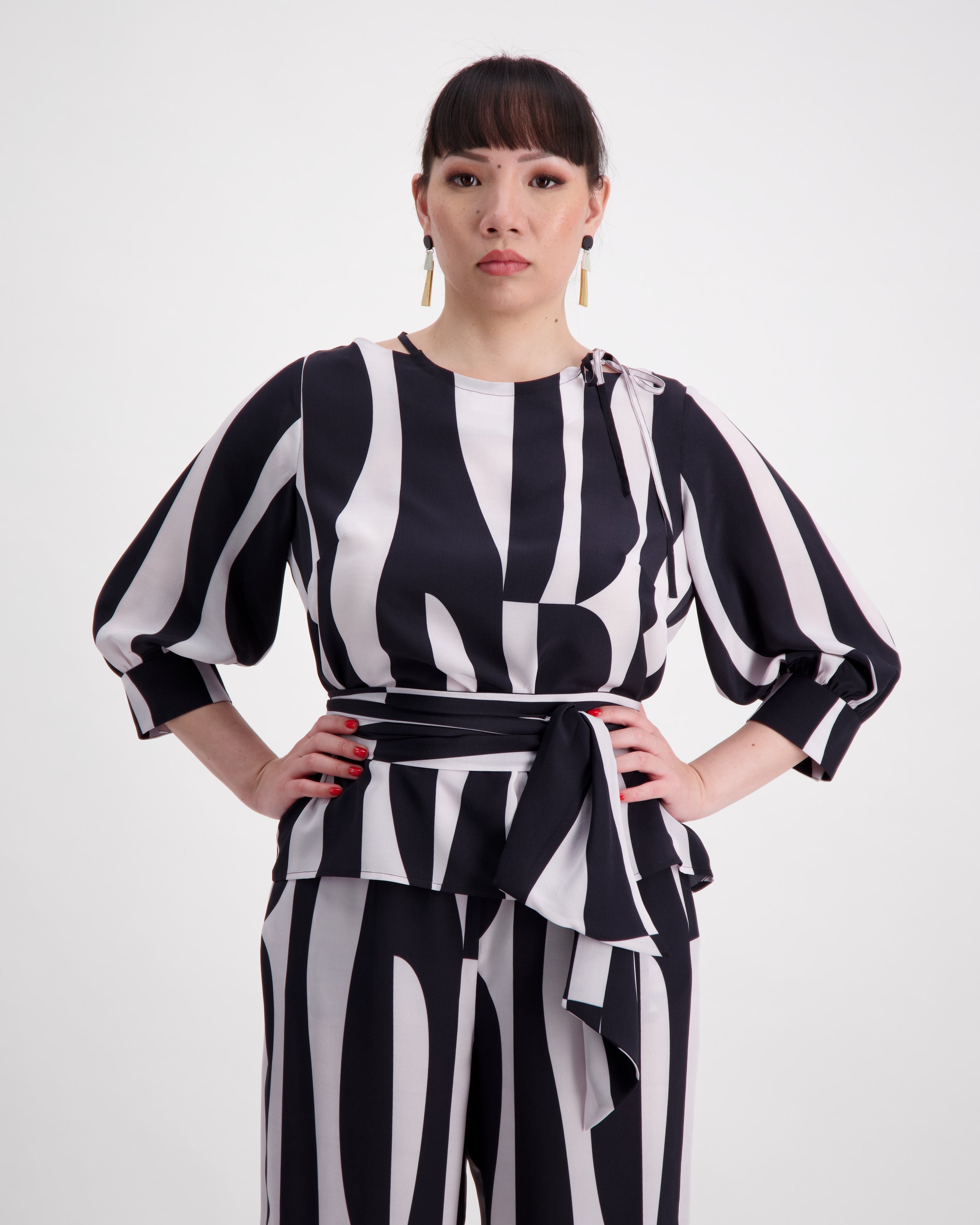 SIZE 8 & 6 Sculpture Blouse